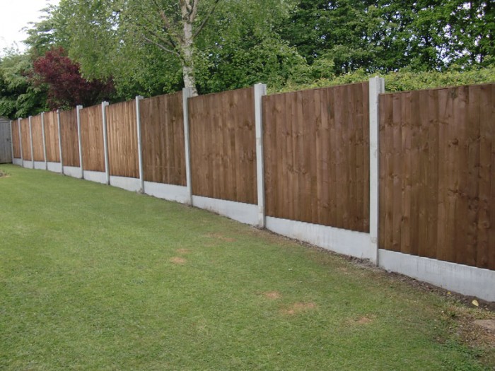 Manchester Fecing Decking Paving Gates Continental Panels Indian Stone Wooden Gates Waney Laps Heavy Duty Vertical Boards Post and Rail Domestic Custom Made To Measure Concrete Posts Concrete Panels Base Panels Wooden Posts Wooden Decking Purgulars Turfing