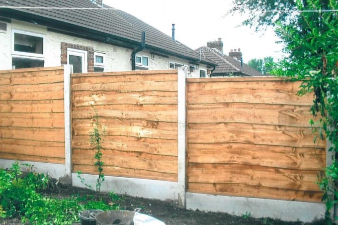 Manchester Fecing Decking Paving Gates Continental Panels Indian Stone Wooden Gates Waney Laps Heavy Duty Vertical Boards Post and Rail Domestic Custom Made To Measure Concrete Posts Concrete Panels Base Panels Wooden Posts Wooden Decking Purgulars Turfing